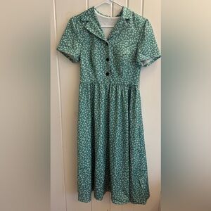 Retro Green Floral Button-Front Midi Dress